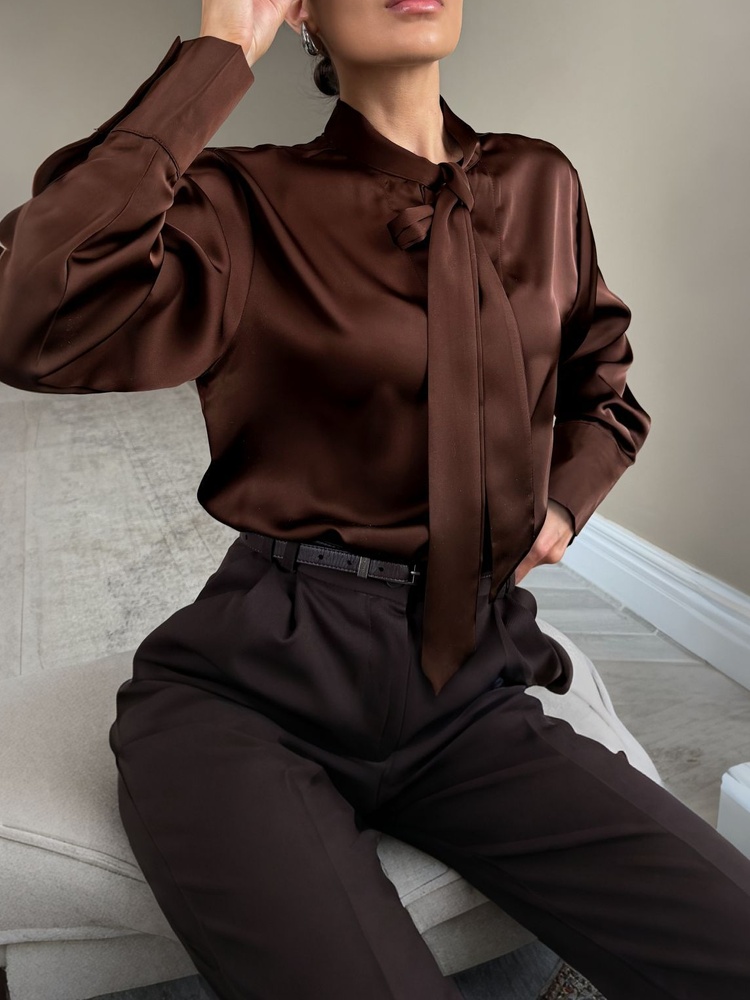 Tossy Satin-Bluse mit Schleife – Satin Bow Tie Bewertung und Preis